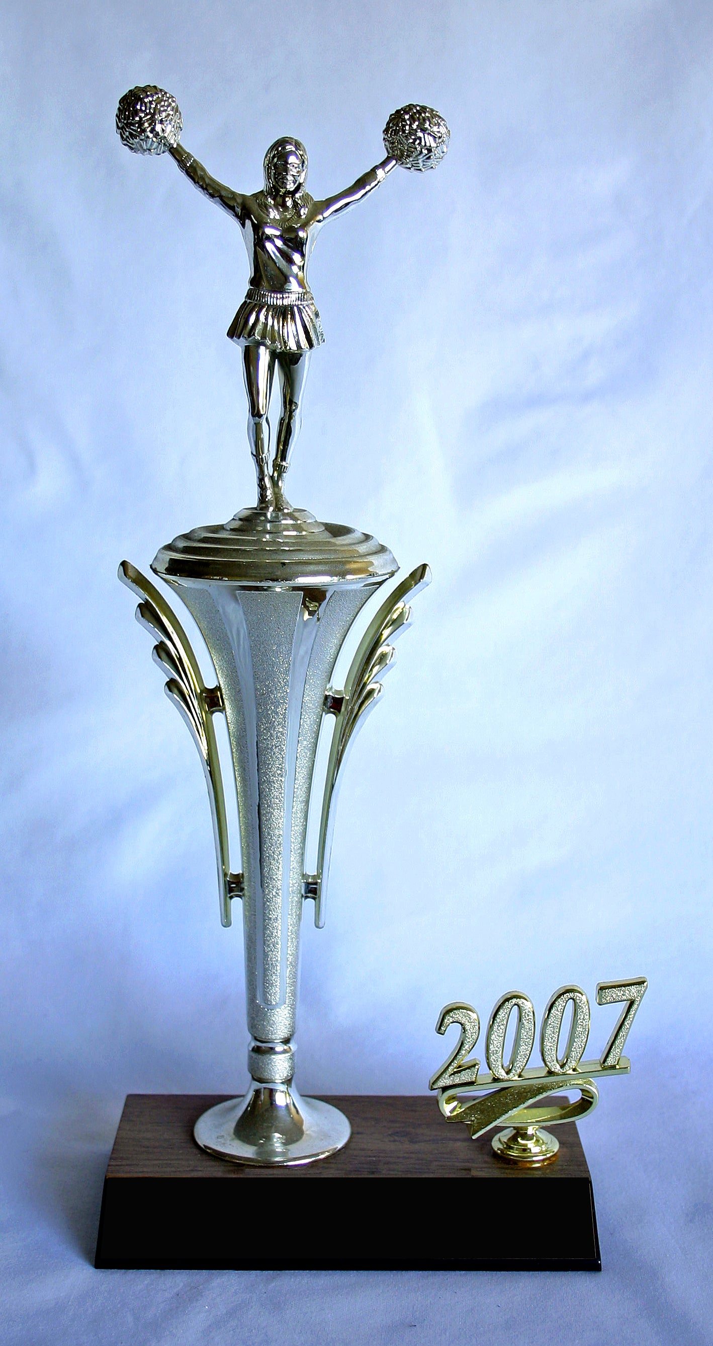 CHEERLEADING TROPHY 7